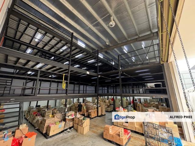 Warehouse for sale in Johor