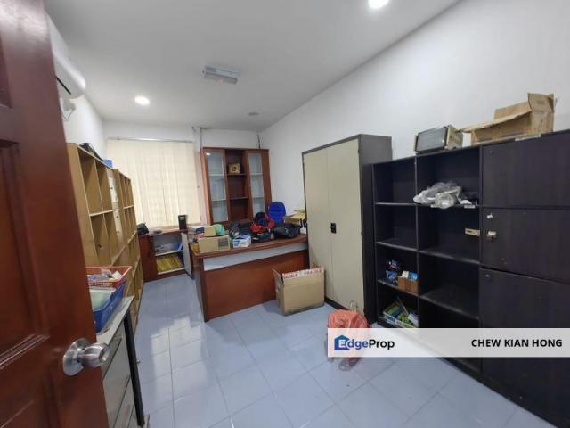 Warehouse for rent in Johor