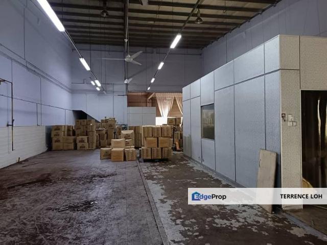 Warehouse for rent in Desa Jaya, Johor Bahru