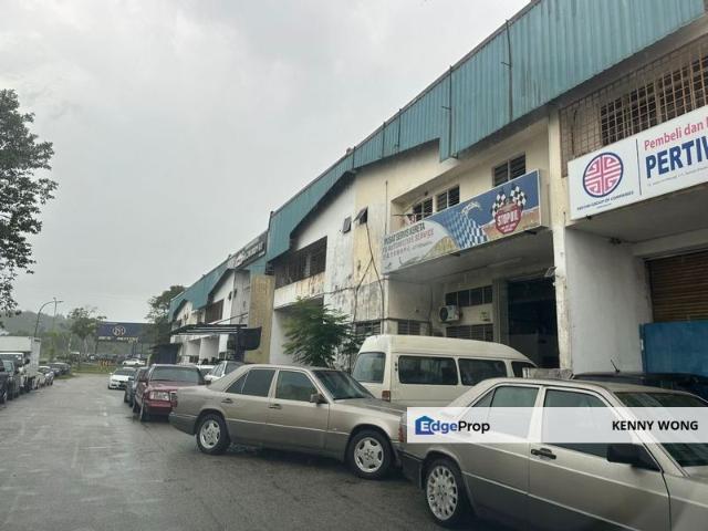 Warehouse for sale in Kawasan Perindustrian Desa Plentong, Plentong