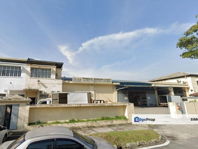Warehouse for rent in Taman Koperasi Polis, Kampung Padang Balang