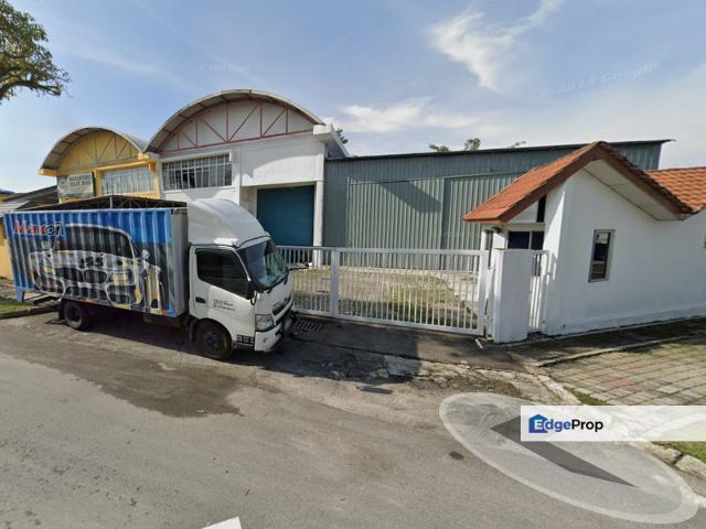 Warehouse for rent in Taman Koperasi Polis, Kampung Padang Balang