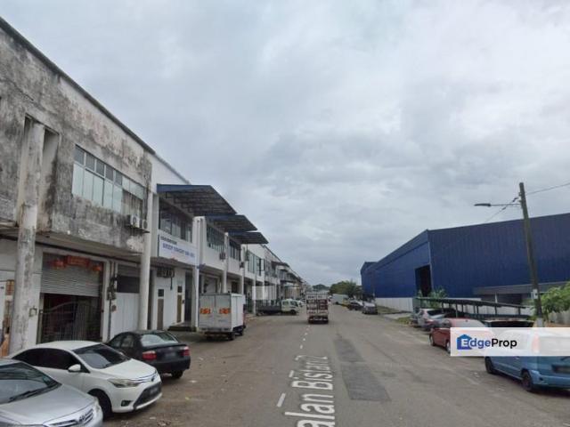 Warehouse for rent in Bandar Uda Utama, Iskandar Puteri