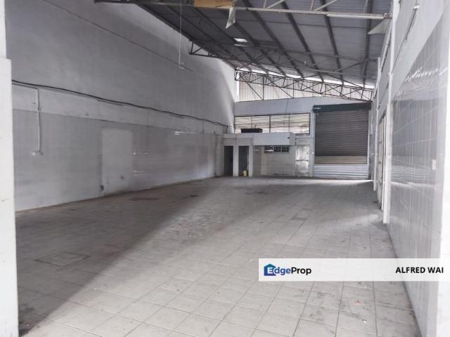Warehouse for rent in Bukit Ledang, Johor