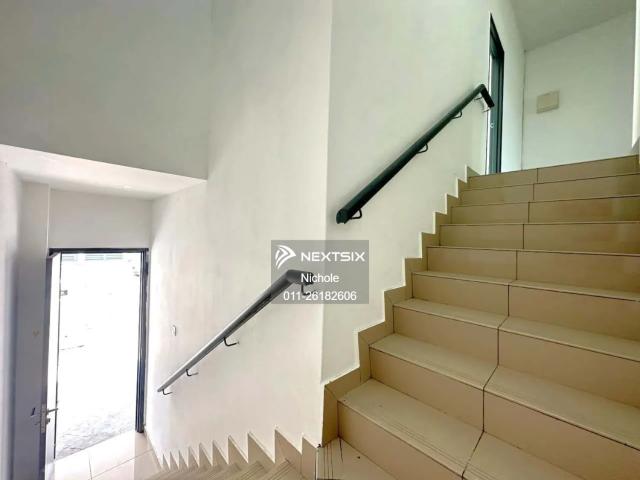 Warehouse for sale in Johor