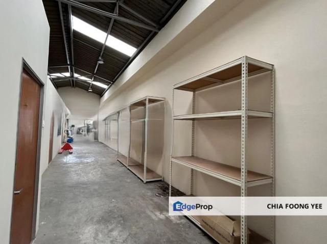 Warehouse for rent in Petaling, Subang Jaya