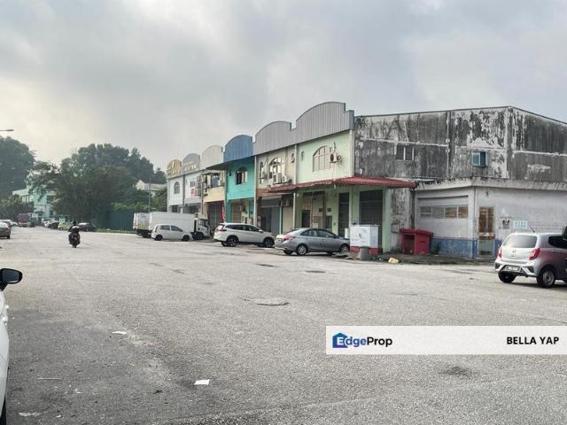 Warehouse for rent in Selayang, Selangor