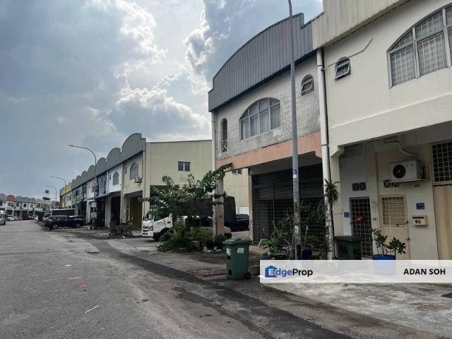 Warehouse for rent in Selayang, Selangor