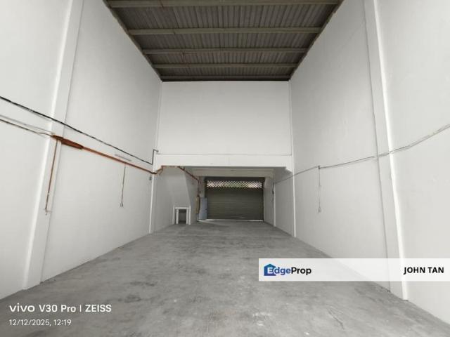 Warehouse for rent in Selayang, Selangor