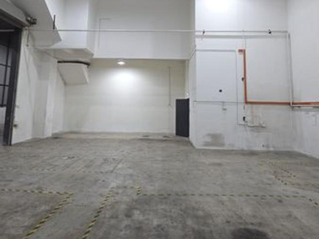 Warehouse for sale in Puchong, Majlis Bandaraya Subang Jaya