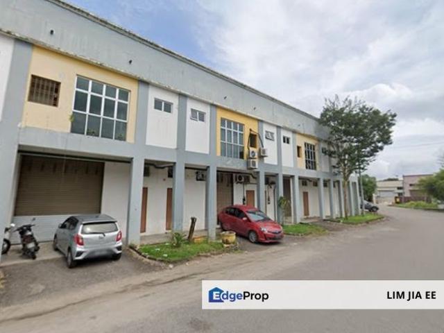 Warehouse for rent in Kulai