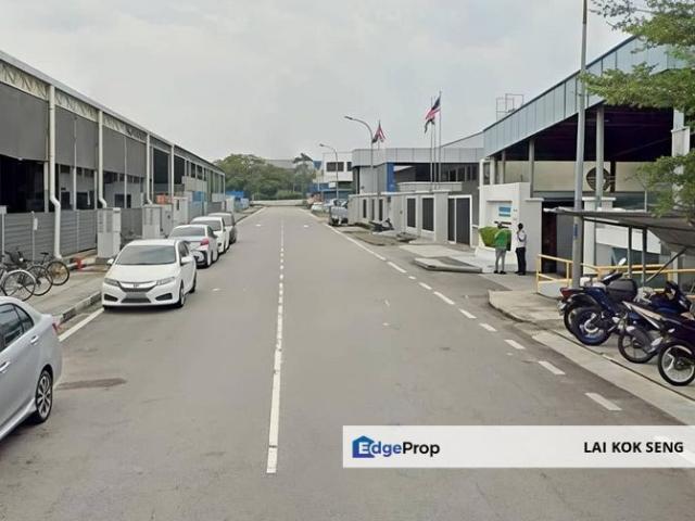 Warehouse for sale in Pekan Nanas, Johor