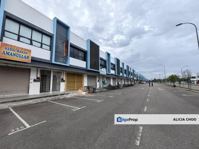 Shop for sale in Pekan Nanas, Johor