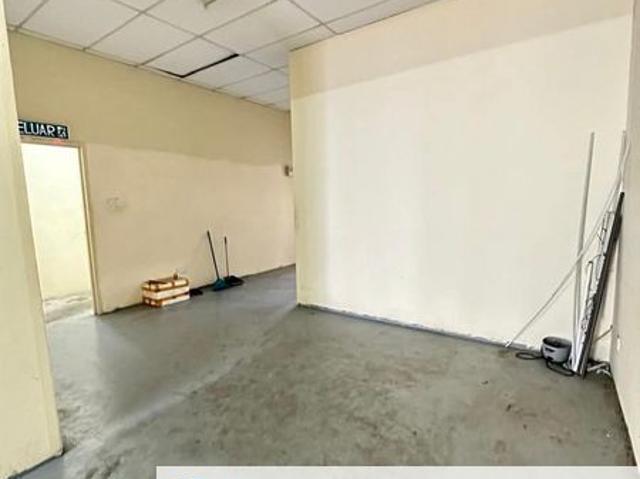 Shop for rent in Pekan Nanas, Johor