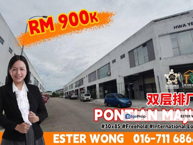 Warehouse for sale in Pontian