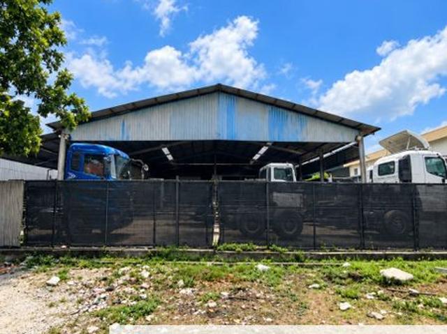 Warehouse for sale in Puchong, Majlis Bandaraya Subang Jaya