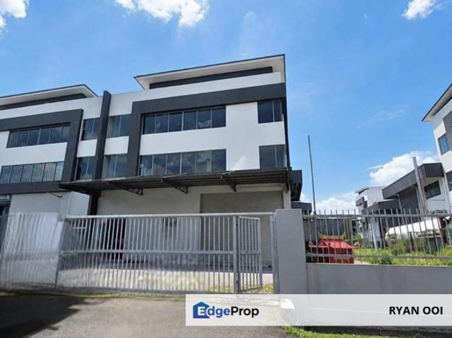 Warehouse for sale in Puchong, Majlis Bandaraya Subang Jaya