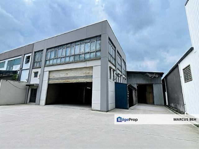 Warehouse for sale in Puchong, Majlis Bandaraya Subang Jaya