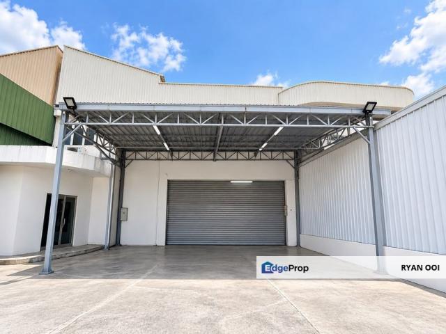 Warehouse for sale in Puchong, Majlis Bandaraya Subang Jaya
