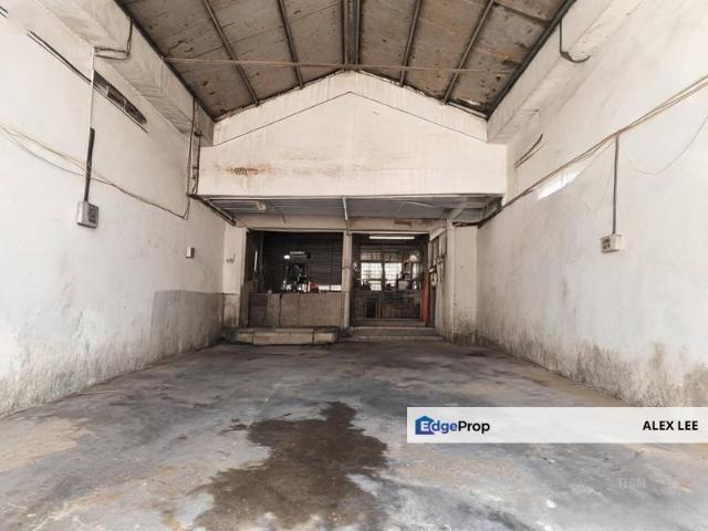 Warehouse for rent in Petaling, Subang Jaya