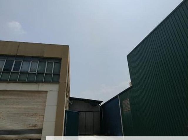 Warehouse for sale in Puchong, Majlis Bandaraya Subang Jaya