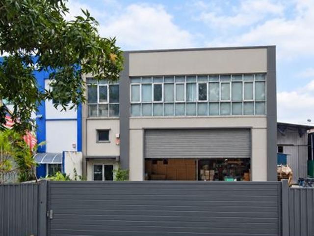 Warehouse for sale in Puchong, Majlis Bandaraya Subang Jaya