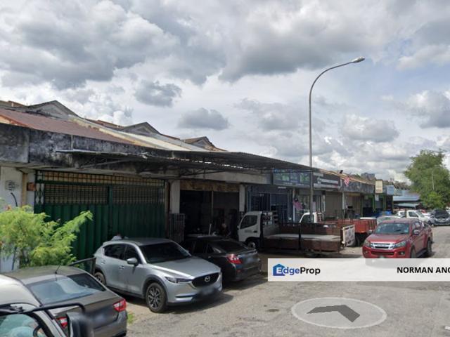 Warehouse for rent in Taman Perindustrian Puchong Utama, Majlis Bandaraya Subang Jaya