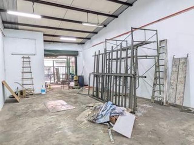 Warehouse for rent in Puchong, Majlis Bandaraya Subang Jaya