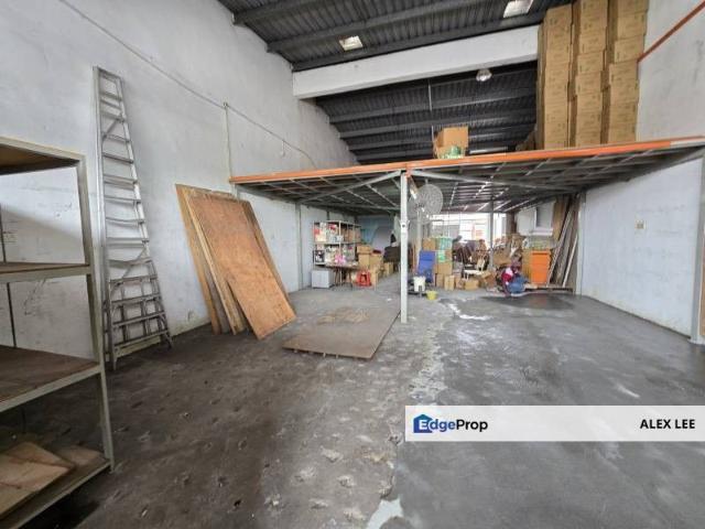 Warehouse for rent in Puchong, Majlis Bandaraya Subang Jaya