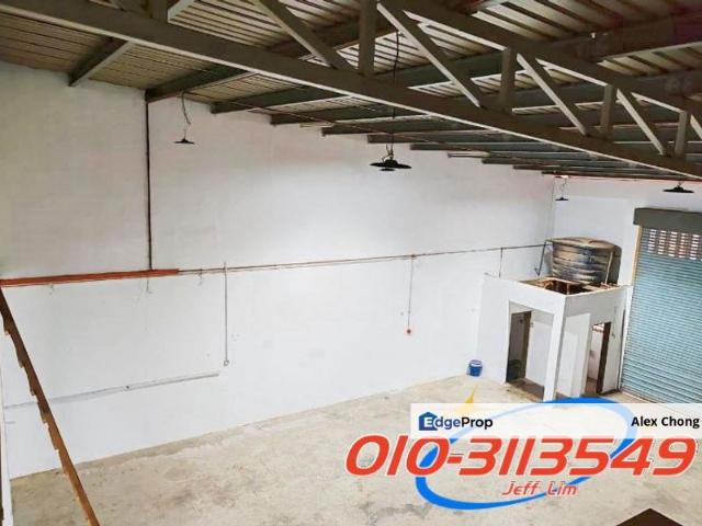 Warehouse for rent in Petaling, Subang Jaya