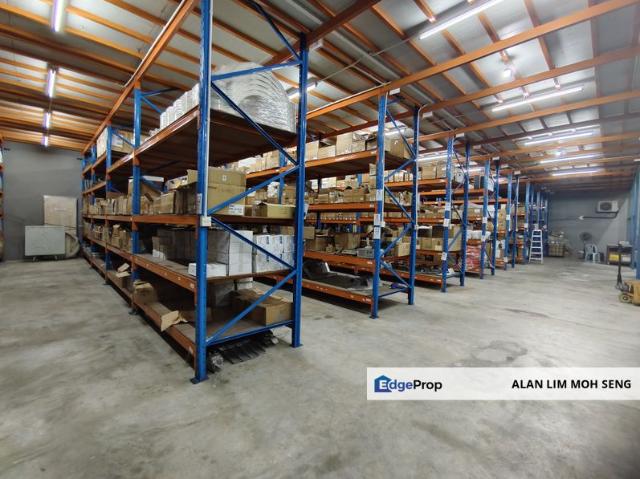 Warehouse for sale in Petaling, Subang Jaya