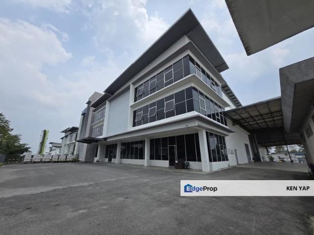 Warehouse for rent in Seri Kembangan, Majlis Bandaraya Subang Jaya