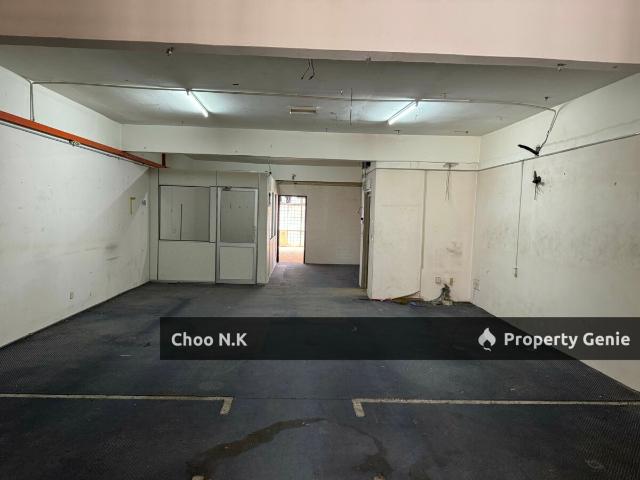 Shop for sale in Petaling, Alam Impian