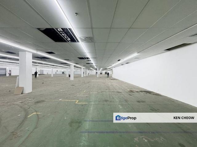 Warehouse for rent in Taman Desa Idaman, Kulai