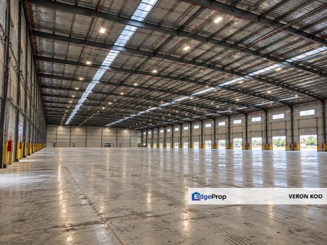 Warehouse for sale in Senai, Kulai