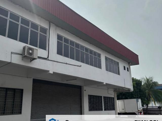 Warehouse for rent in Majlis Bandaraya Subang Jaya, Petaling