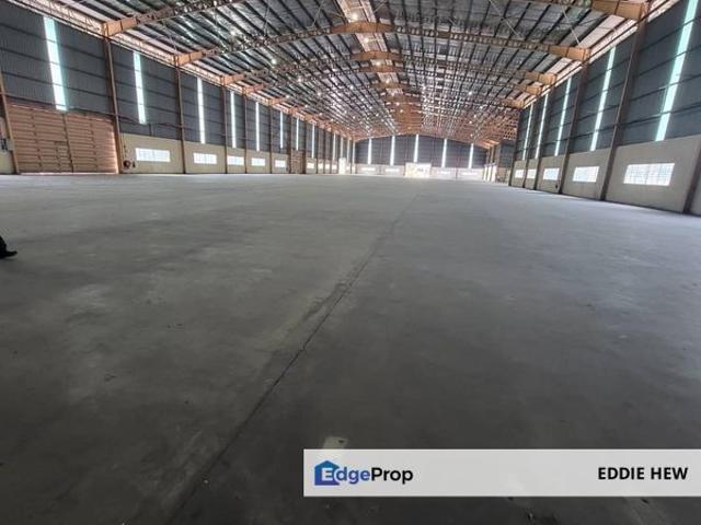 Warehouse for rent in Petaling Jaya, Petaling