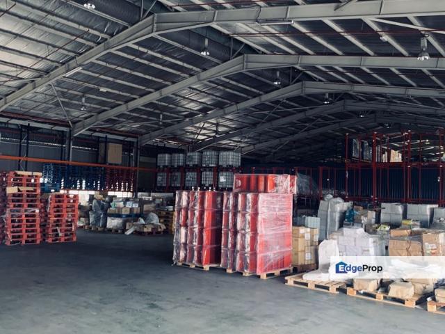 Warehouse for rent in Petaling, Alam Impian