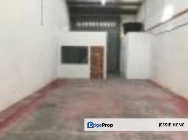 Warehouse for rent in Petaling, Alam Impian