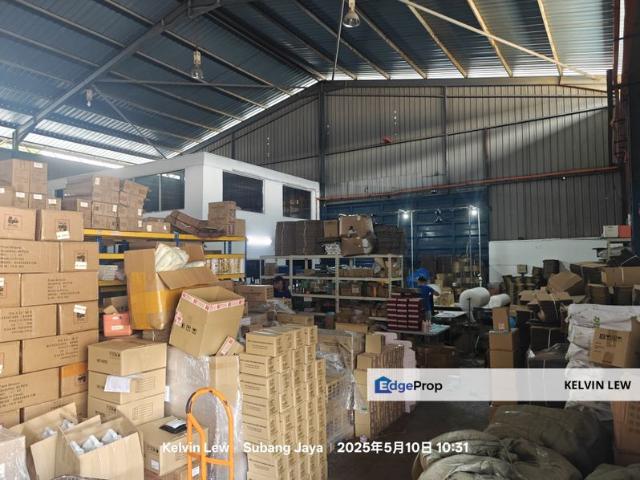 Warehouse for sale in Petaling, Alam Impian