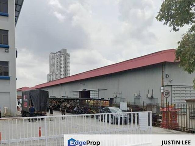 Warehouse for rent in Petaling, Alam Impian