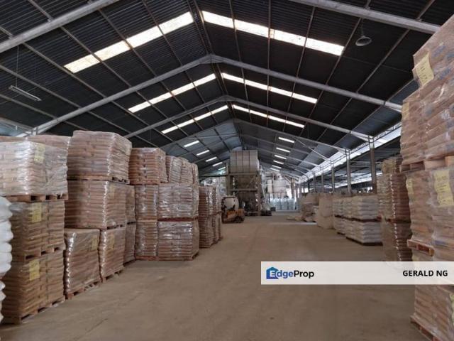 Warehouse for rent in Petaling, Alam Impian