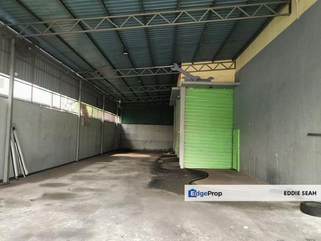 Warehouse for rent in Selayang, Selangor
