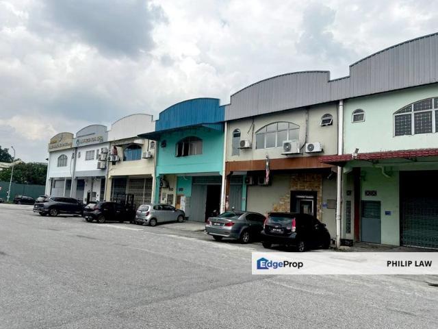 Warehouse for sale in Selayang, Selangor