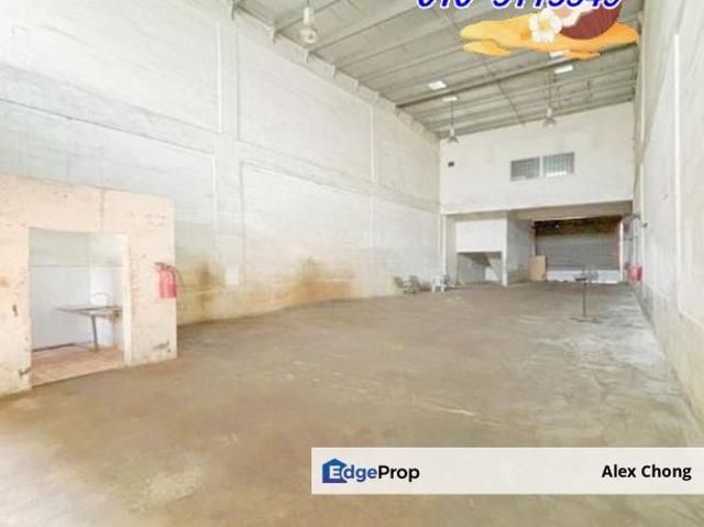 Warehouse for rent in Petaling, Subang Jaya
