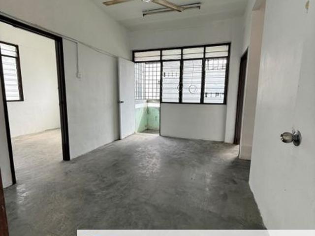 Flat for sale in Taman Perling, Iskandar Puteri