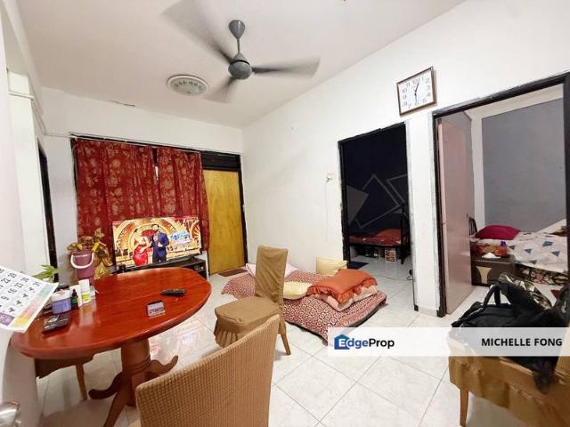 Flat for sale in Taman Perling, Iskandar Puteri