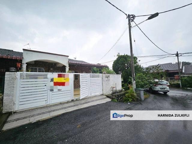 House for sale in Sendayan Village, Negeri Sembilan