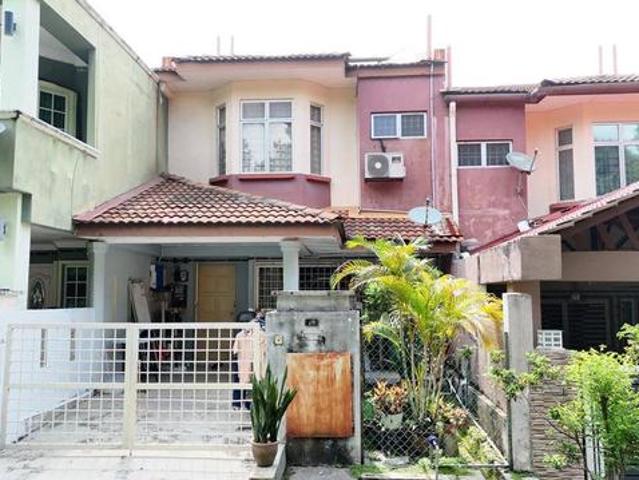 Terraced House for sale in Langat, Selangor
