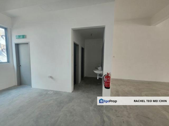 Warehouse for rent in Bandar Baru Permas Jaya, Plentong